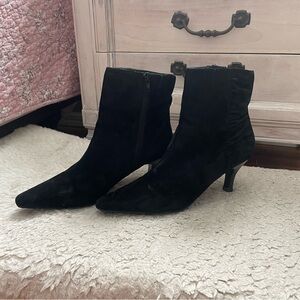 Suede heeled boots